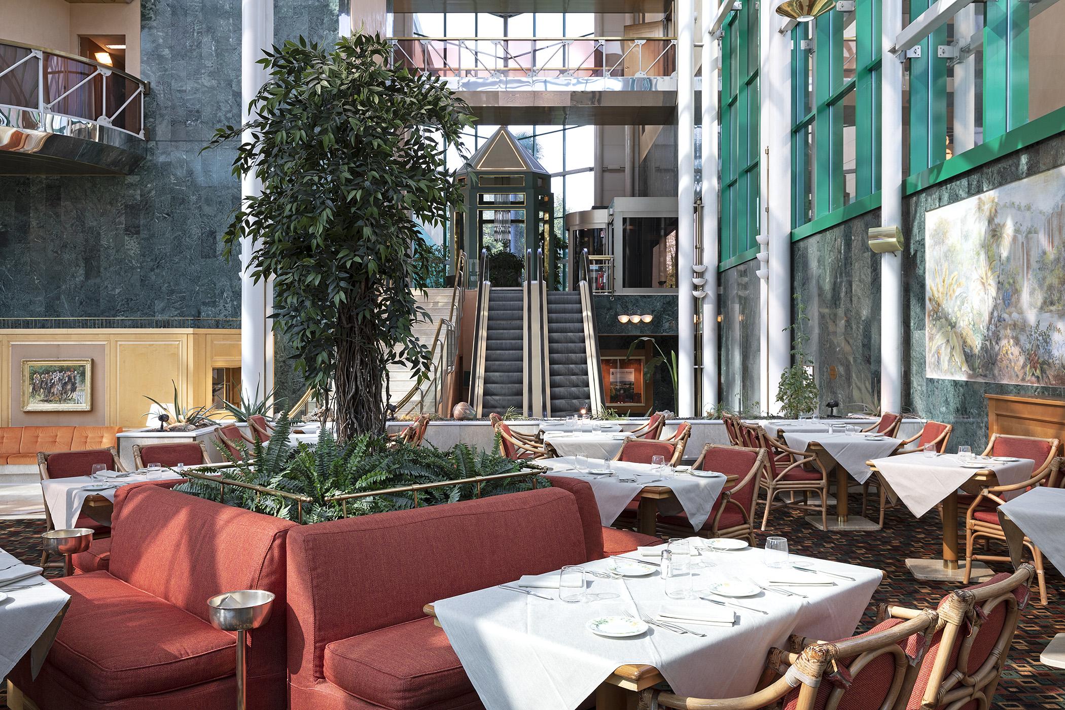 Royal Garden Assago Milano Hotel Exterior photo