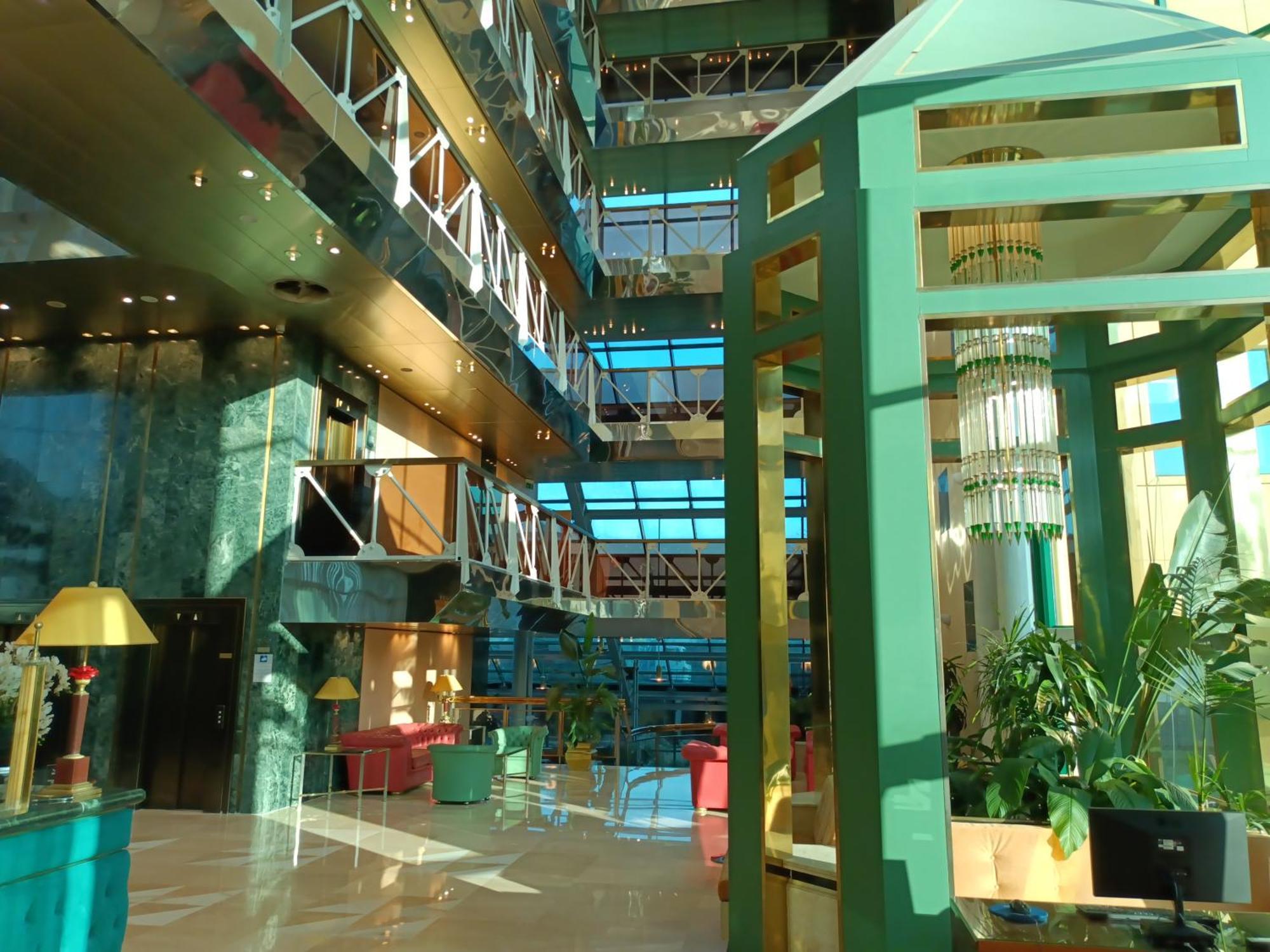 Royal Garden Assago Milano Hotel Exterior photo